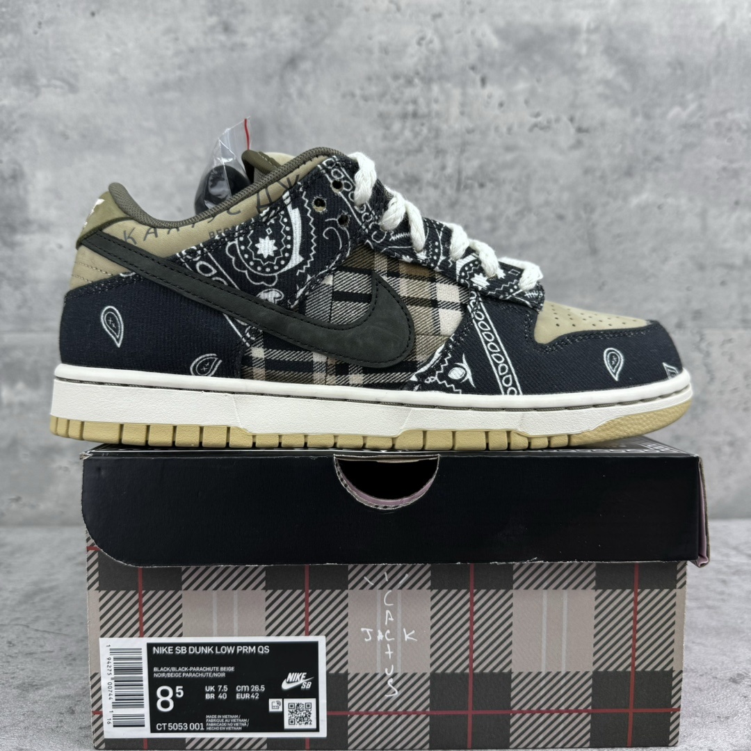 Chanel Nike SB Dunk Low Travis Scott (Regular Box) - Image 10
