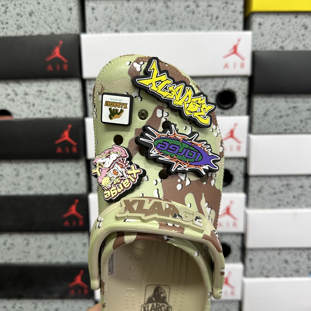 Crocs Classic Clog XLARGE Desert Camo Collab - Image 4