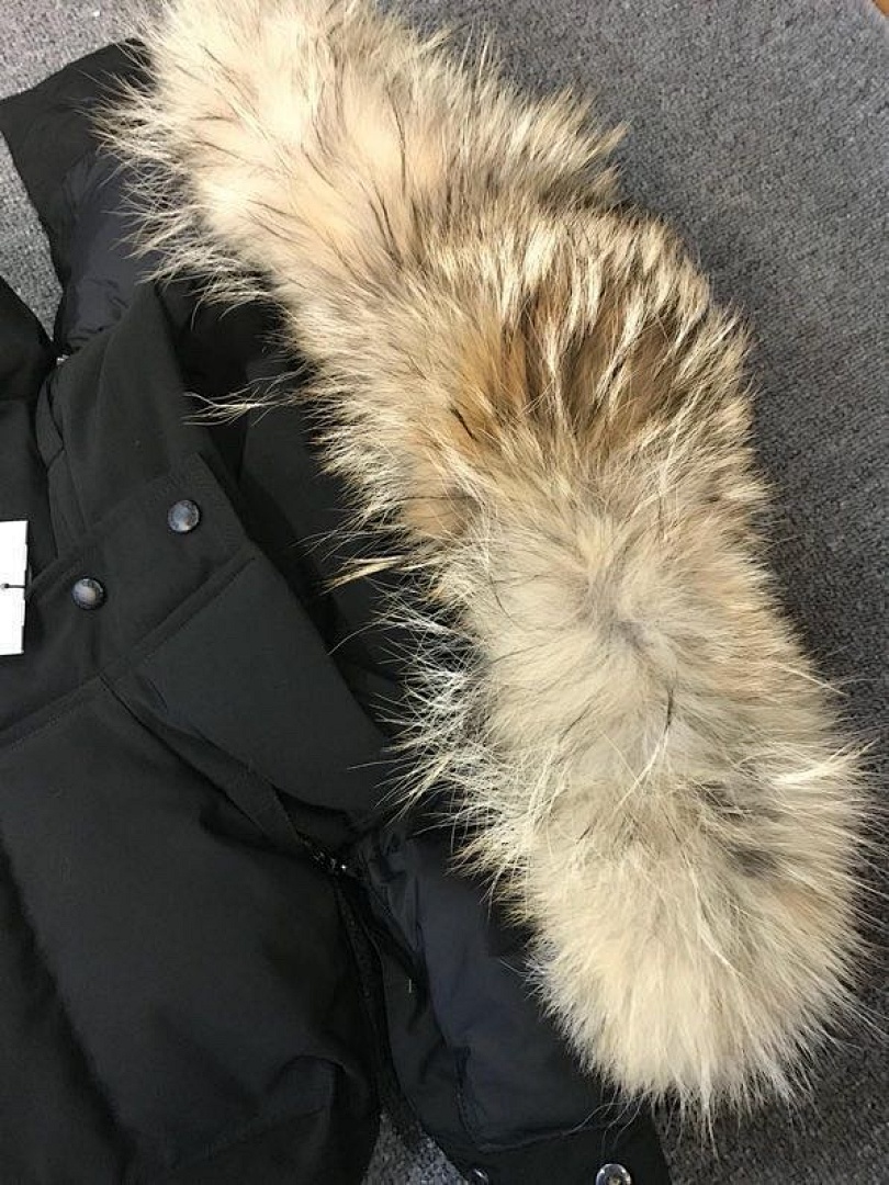 Canada Goose Wyndham Parka - Image 90