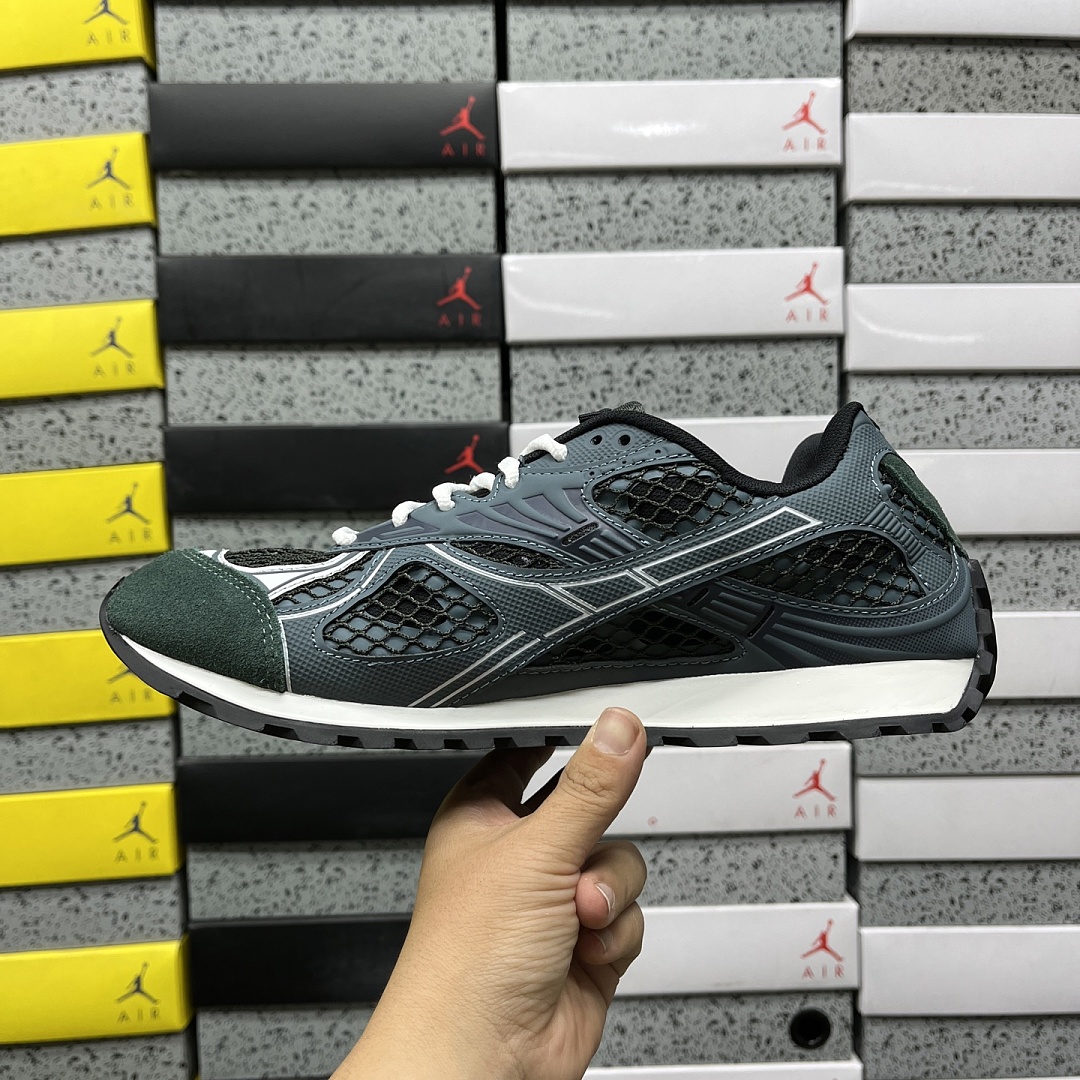 Bottega Veneta Orbit Surf Vapor - Image 8
