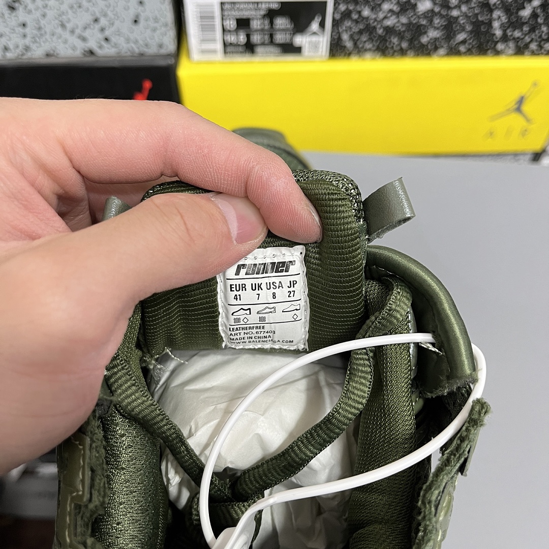 Balenciaga BLCG Runner 7.0 - Image 8