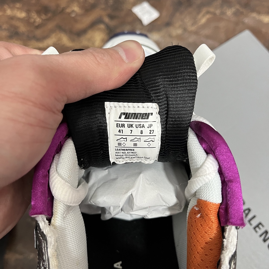 Balenciaga BLCG Runner 7.0 - Image 9