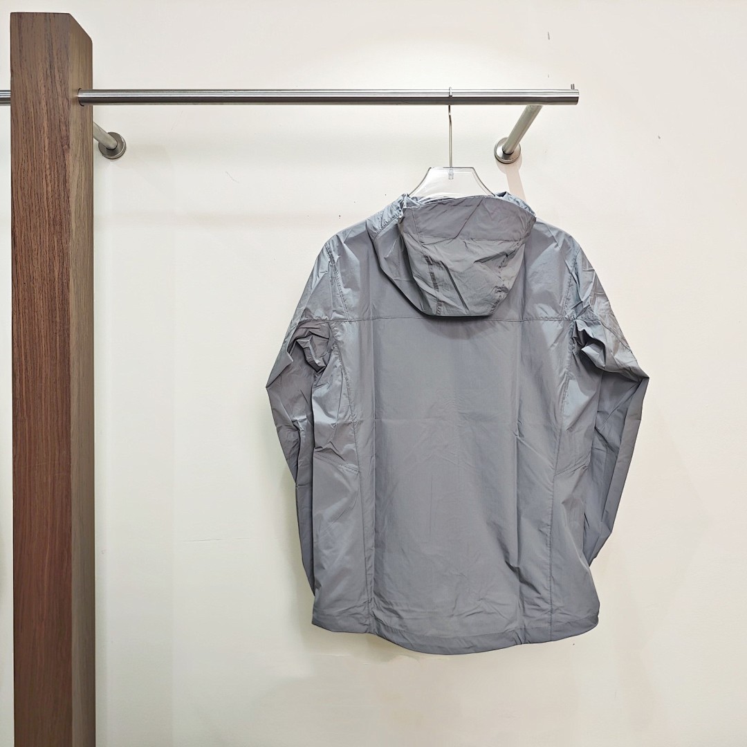 Arc'teryx Squamish Hoodie - Image 42
