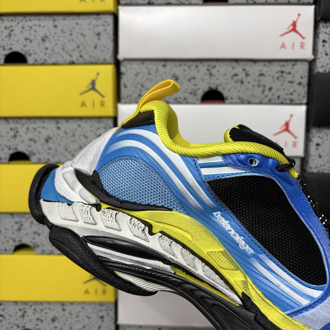 Balenciaga Triple S 2 - Image 4