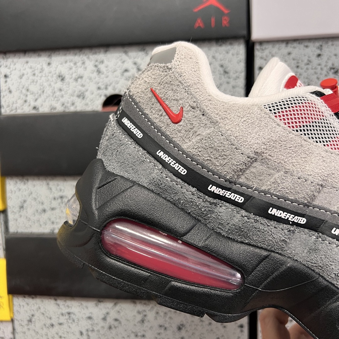 Nike Air Max 95 SP Undefeated Geo Tokyo Bright Crimson - Image 7