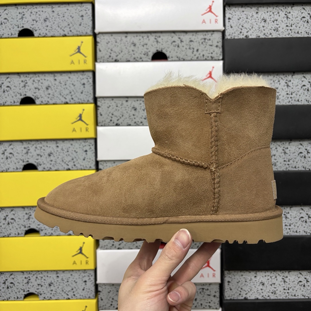 UGG Classic 3352 Buckle Mid -6422 - Image 9