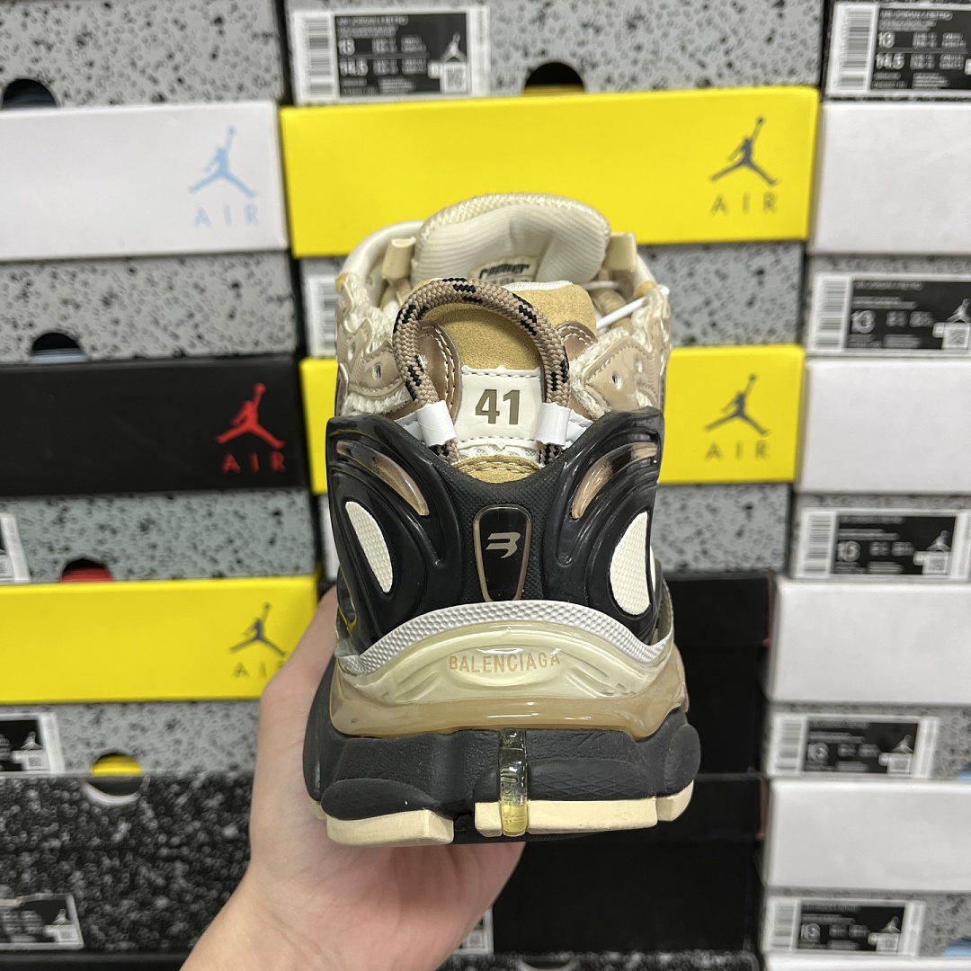 Balenciaga BLCG Runner 7.0 - Image 3