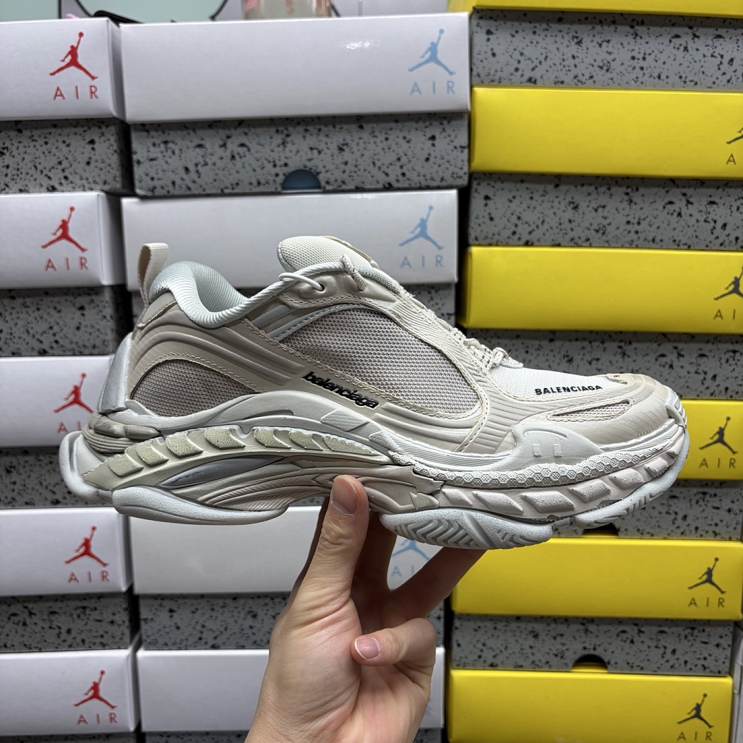 Balenciaga Triple S 2 - Image 9
