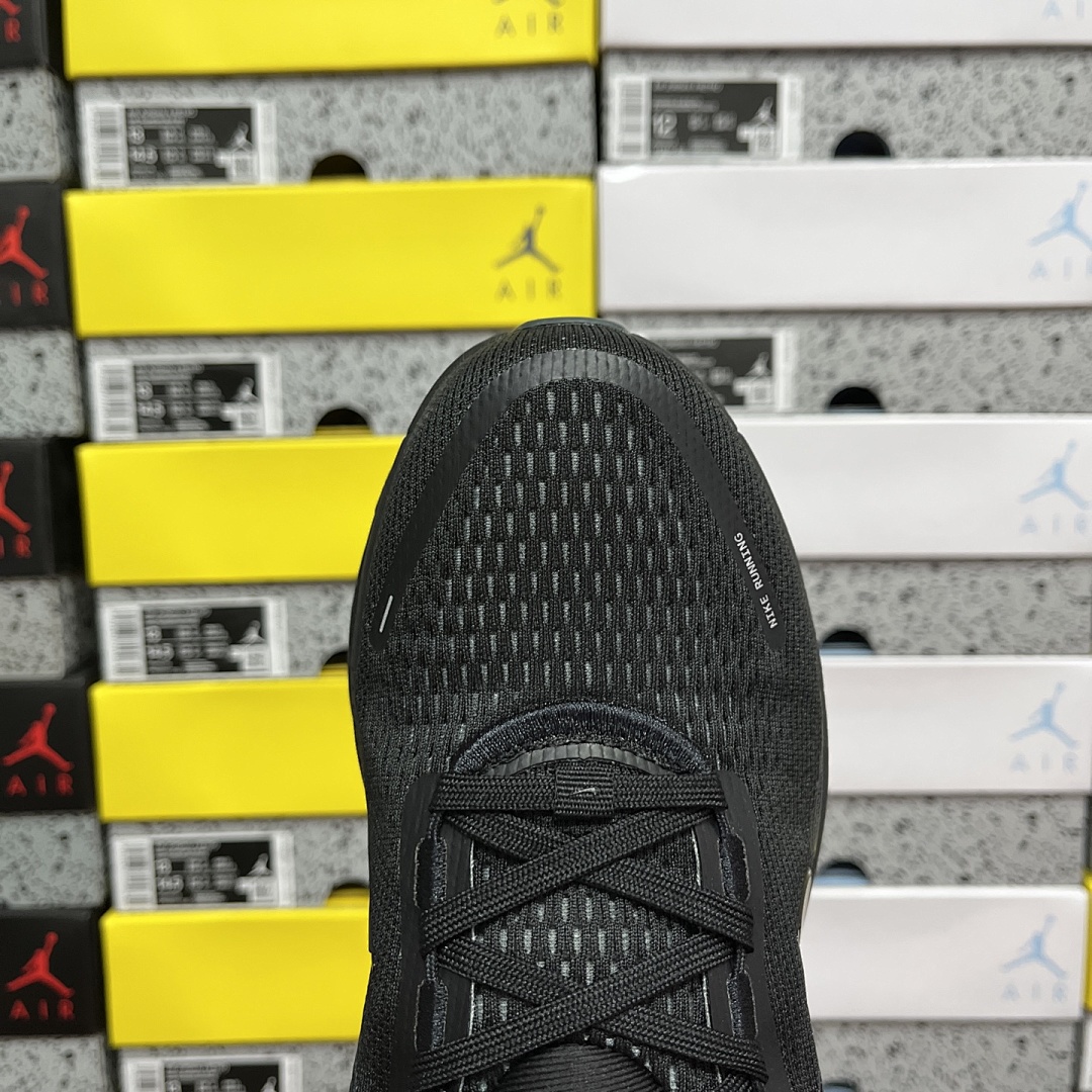 Nike Zoom Vomero - Image 5