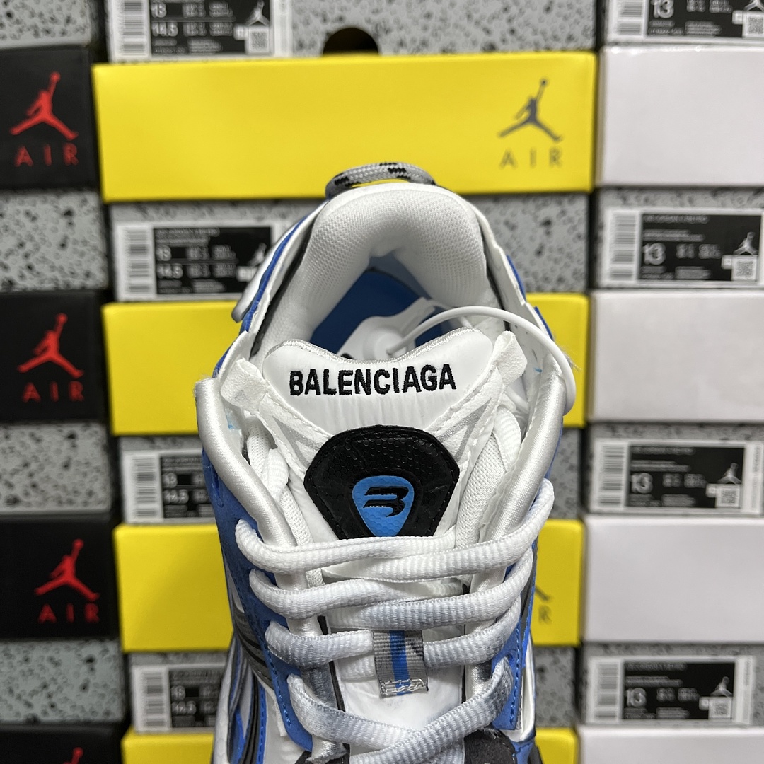 Balenciaga BLCG Runner 7.5 - Image 3