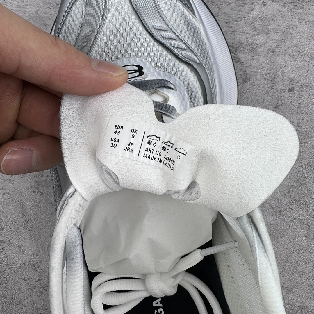 Balenciaga Circuit - Image 11