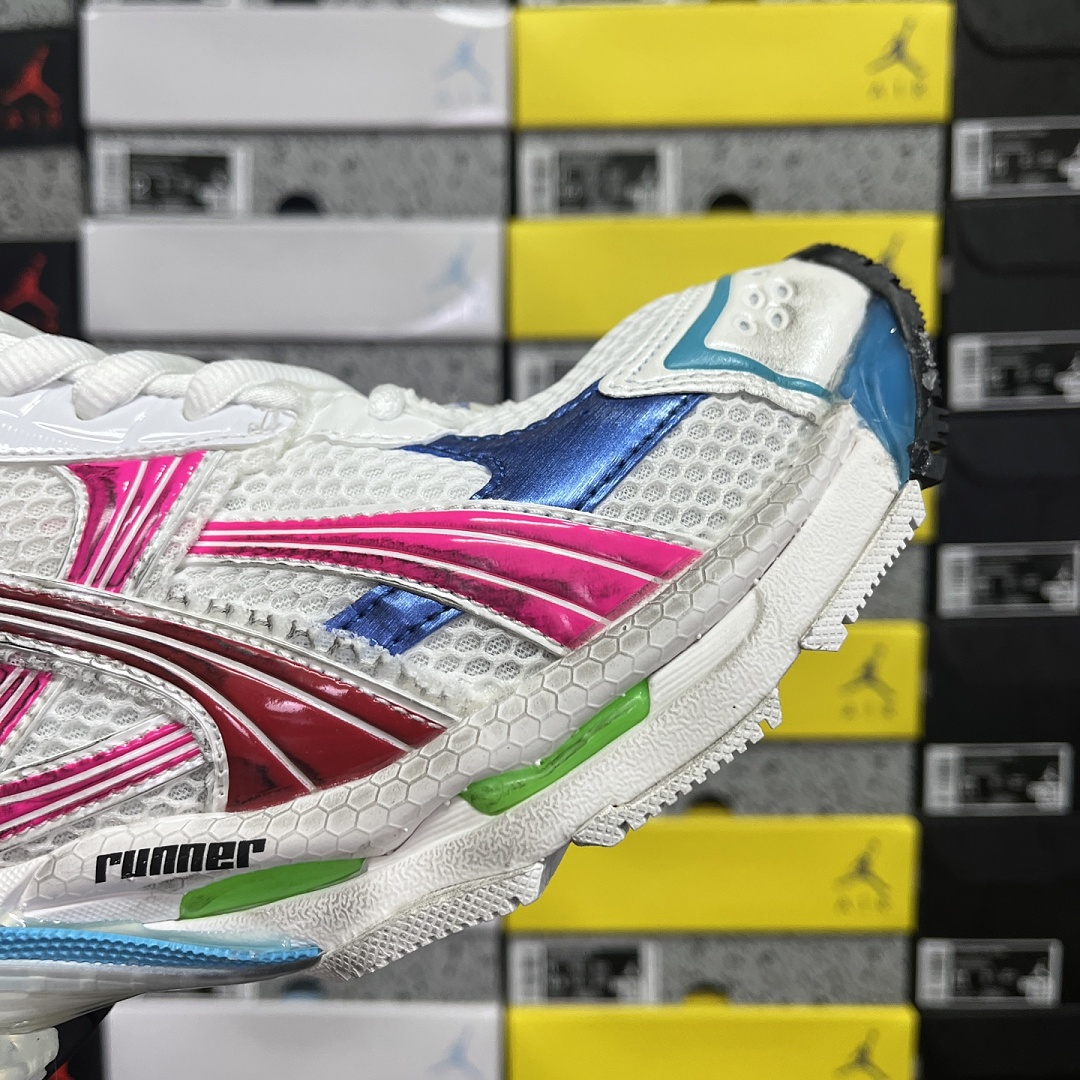 Balenciaga BLCG Runner 7.5 - Image 2