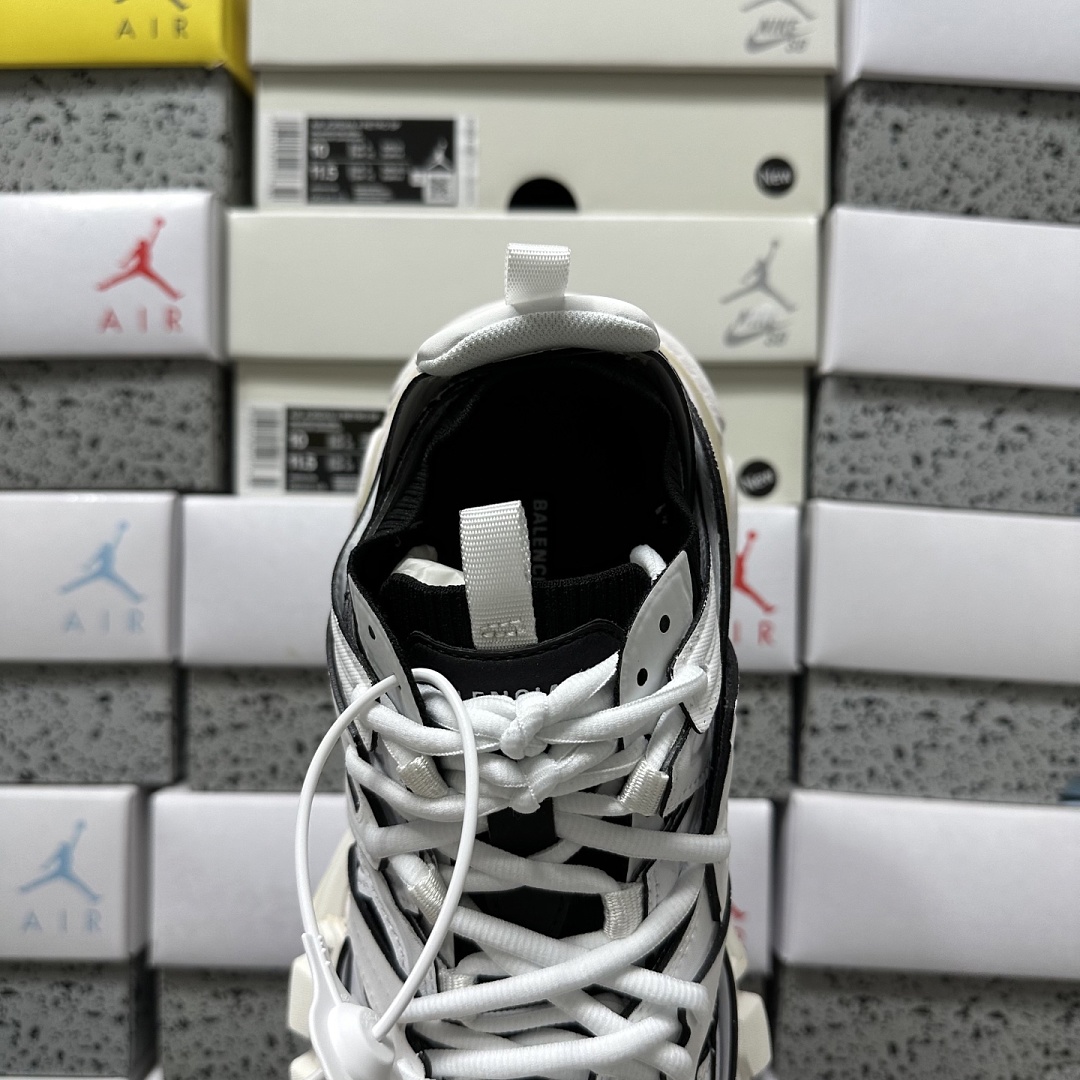 Balenciaga Track - Image 23