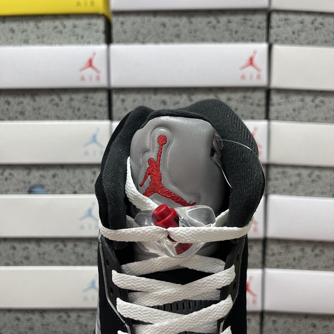 Nike Jordan 5 Retro OG Black Metallic Reimagined HF3975-001 (Silver) - Image 9