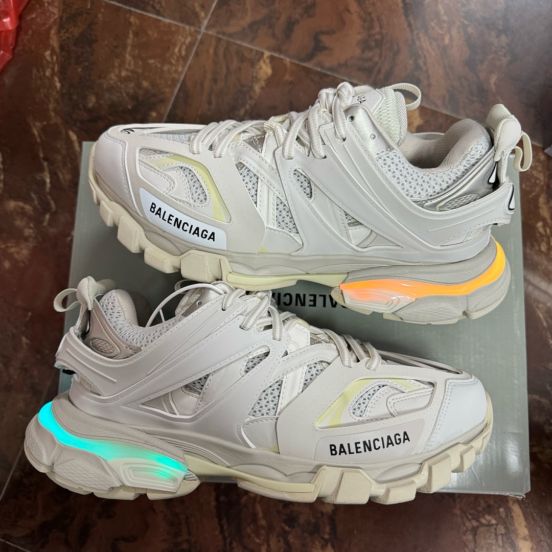 Balenciaga Track Grey White LED - Image 7