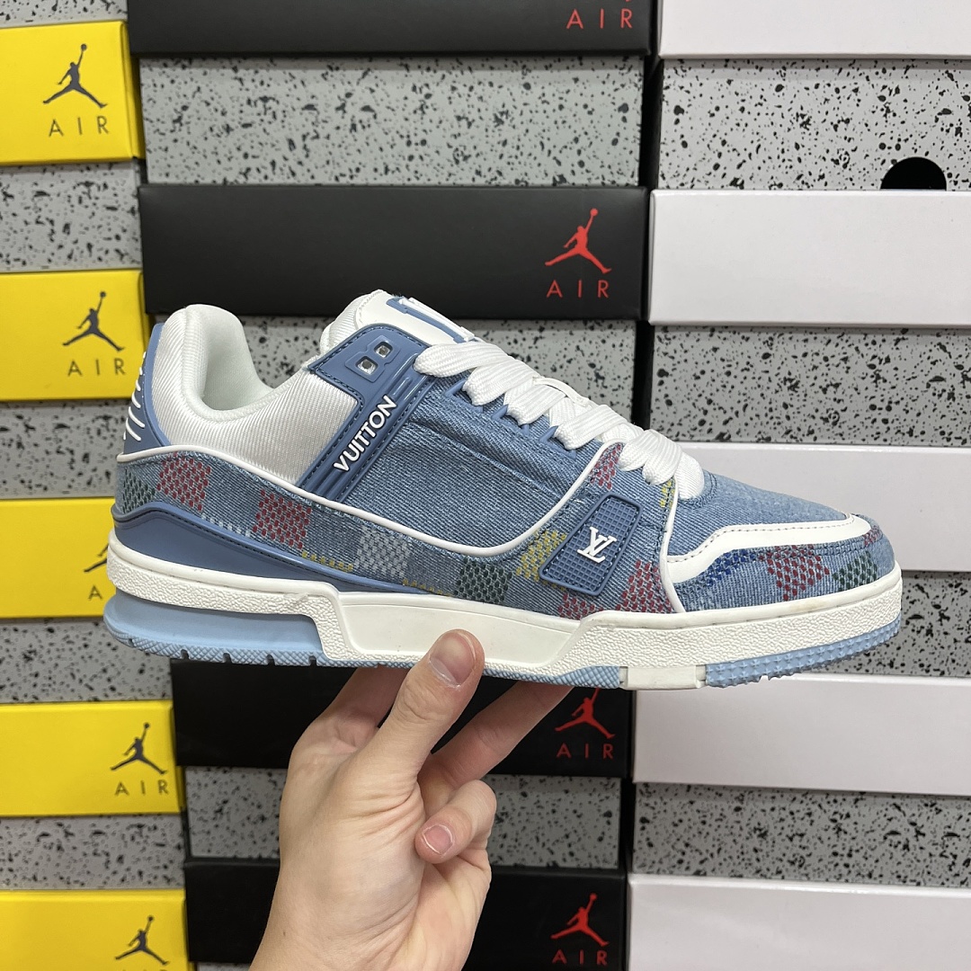 Louis Vuitton Trainer - Image 6