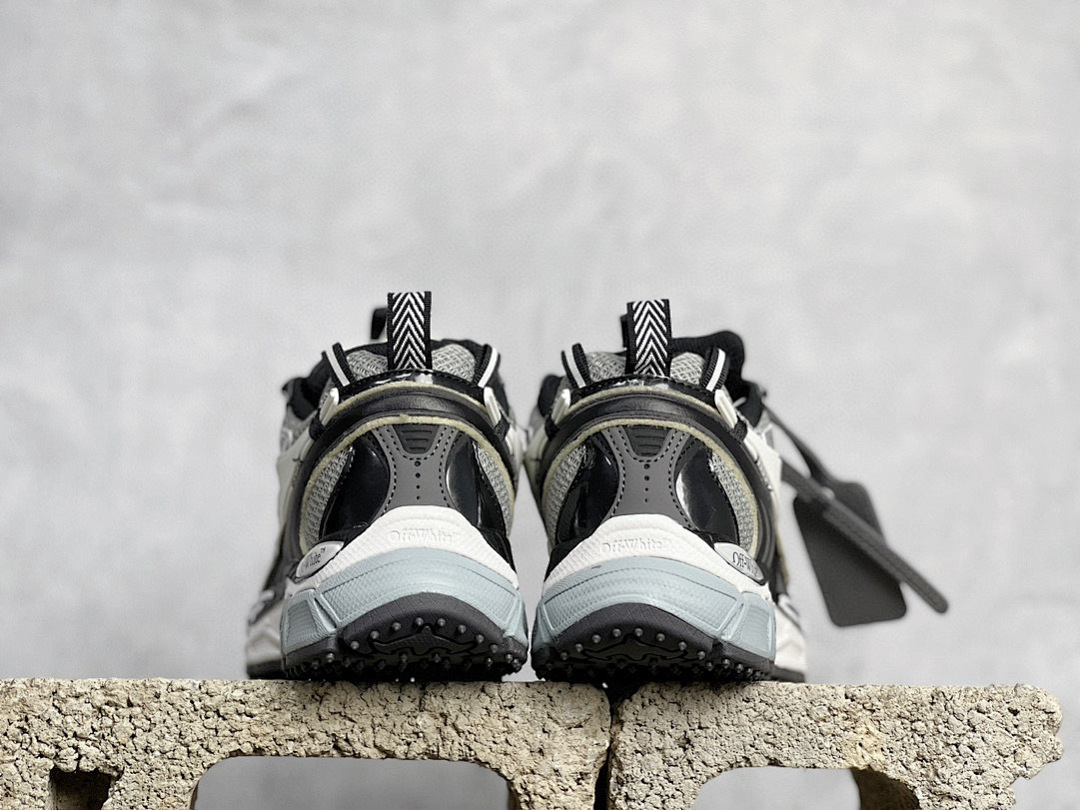 Off-White Be Right Back - Image 24