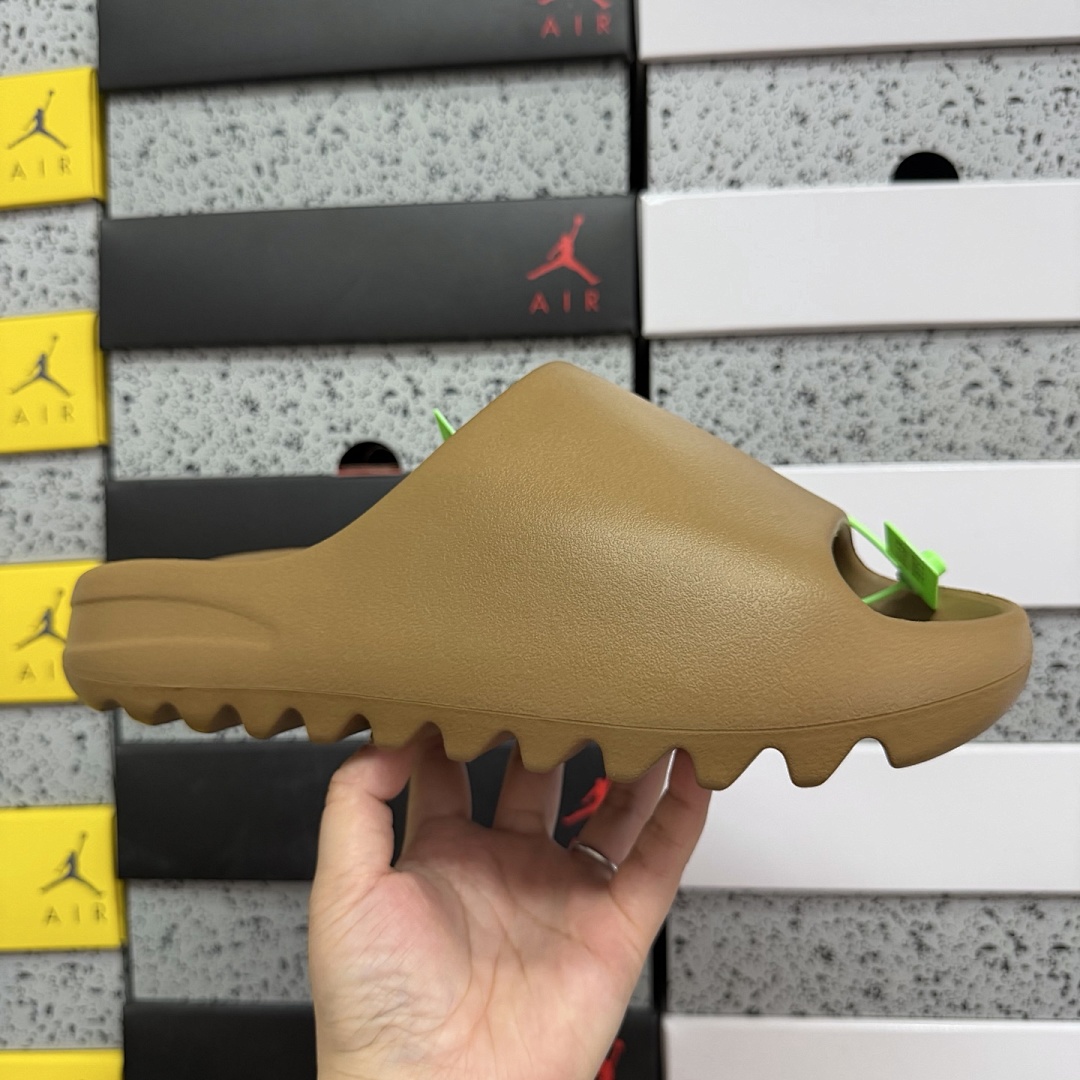 Adidas Slide/Foam Runner - Image 118