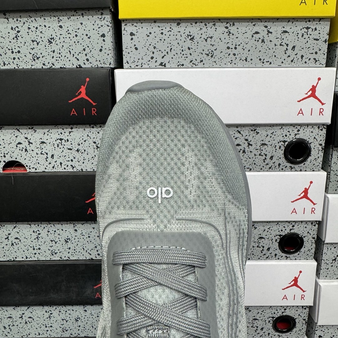Alo Yoga Rnner A0590U_GREY - Image 3