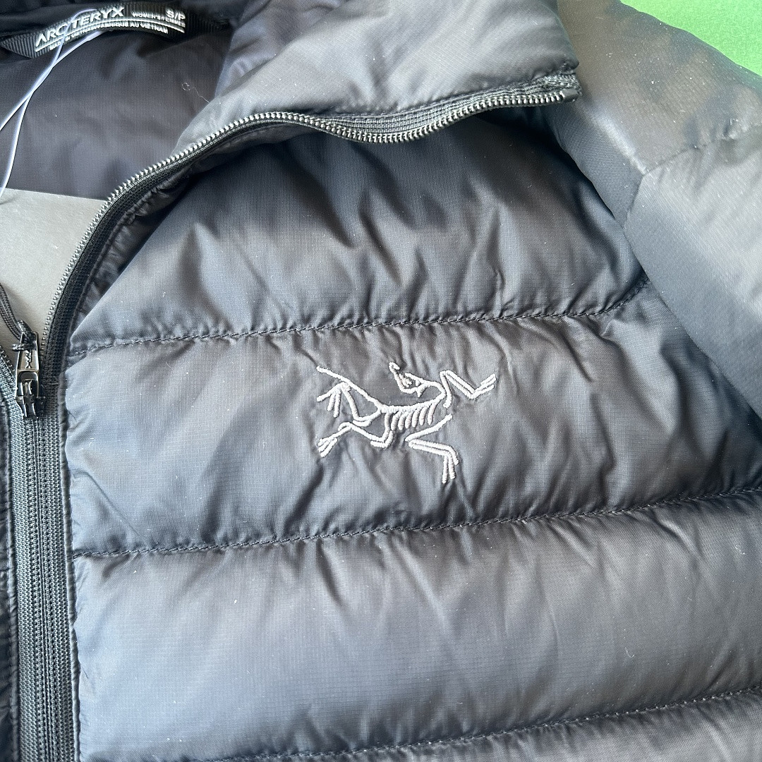Arc'teryx Cerium LT Hoody Men's Jacket Phatasm (Black Silver) - Image 6