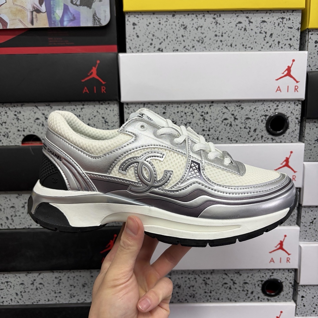 Chanel CC Runner White Silver K5451 / - Image 3