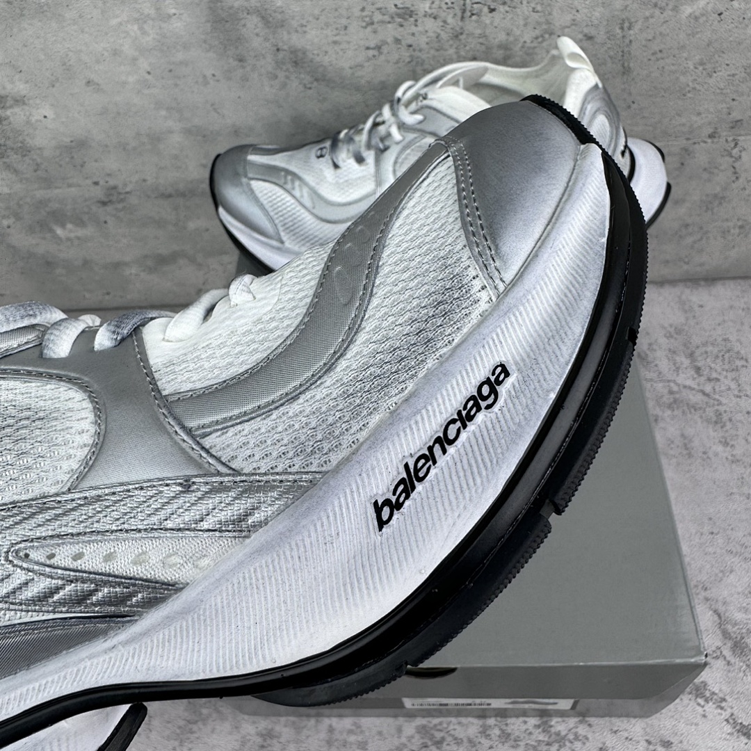 Balenciaga Circuit - Image 8