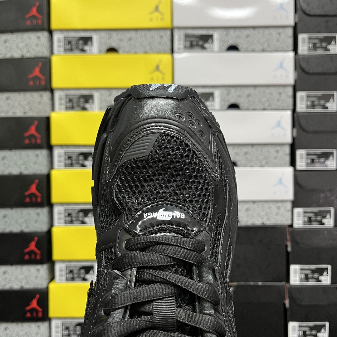 Balenciaga BLCG Runner 7.0 A9 1000 - Image 10