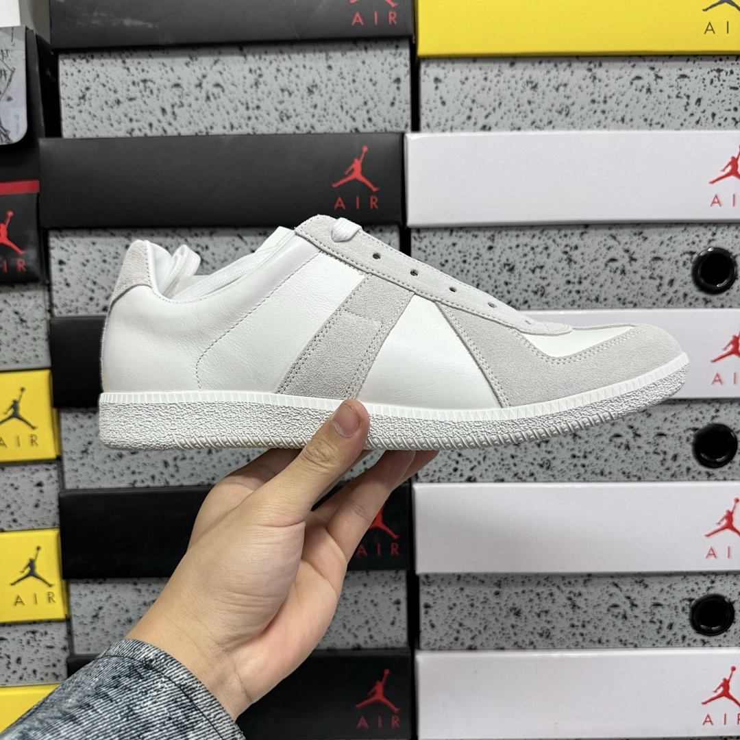 On Running Maison Margiela Replica Off White 101 Grey (Light Suede) - Image 7