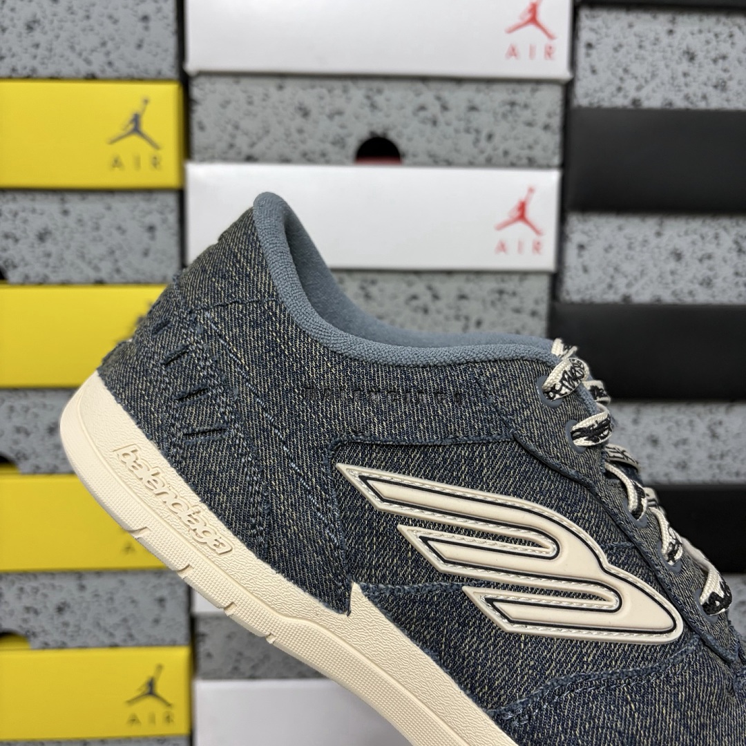 Balenciaga Hamptons Sneakers 18 - Image 9
