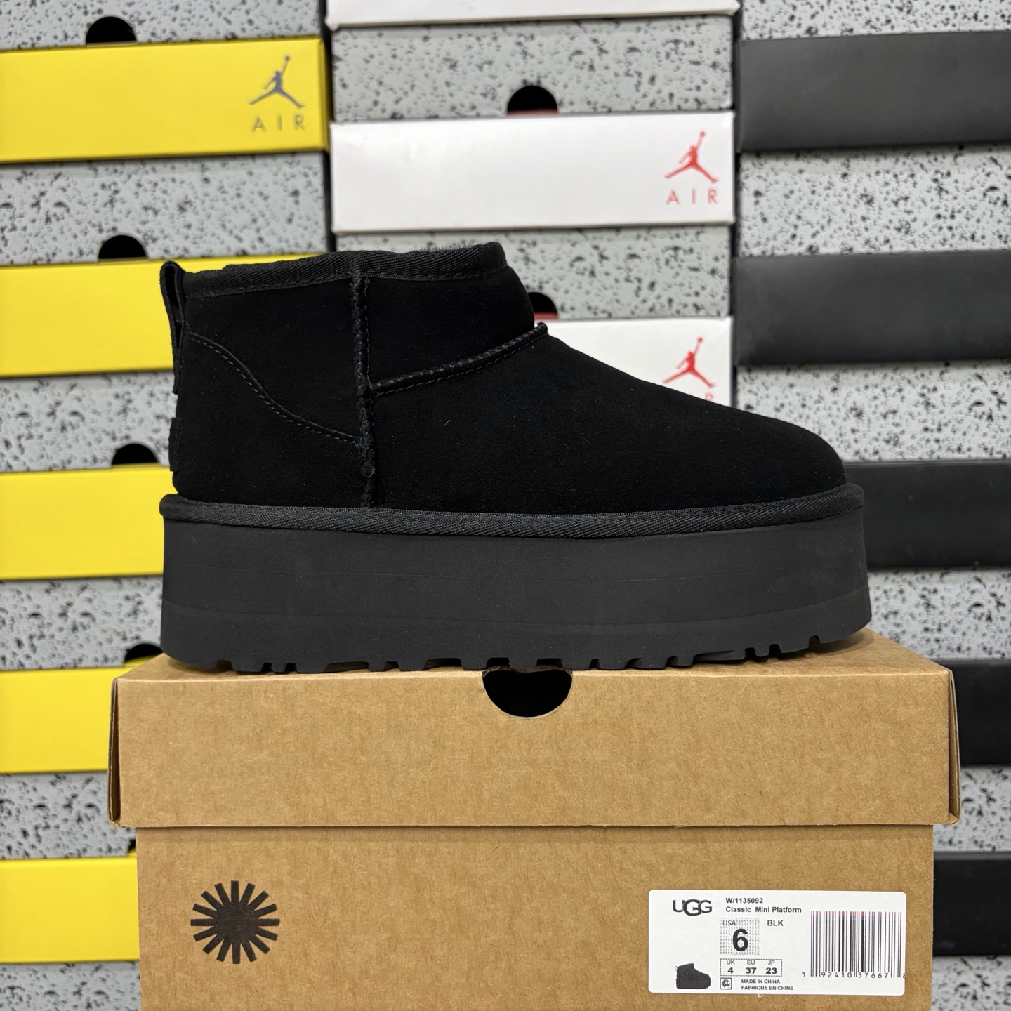 UGG Classic 5Cm Black -5092 - Image 10