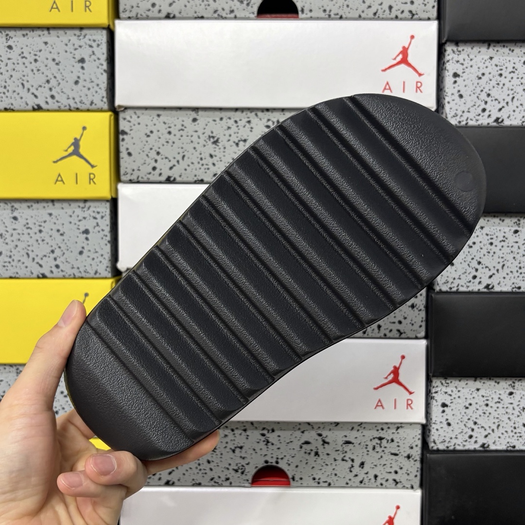 Adidas Yeezy Slide Onyx Slides Black (Matte) - Image 8
