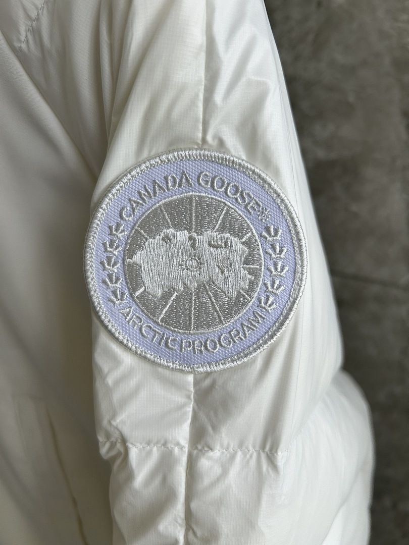 Canada Goose Chilliwack Bomber Jacket - Image 20