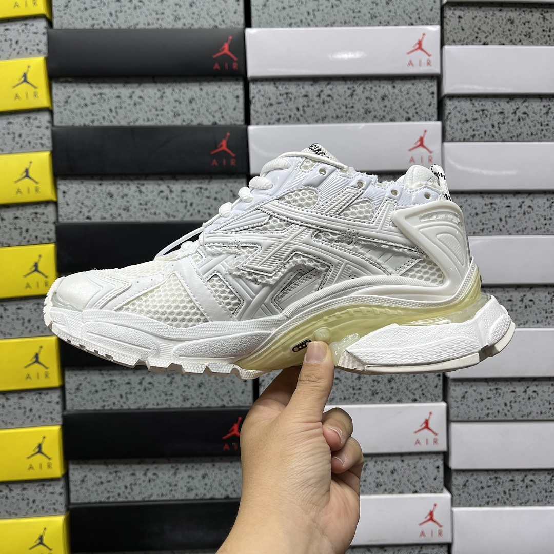 Balenciaga Runner LED 7.0 (Triple White) - Image 10