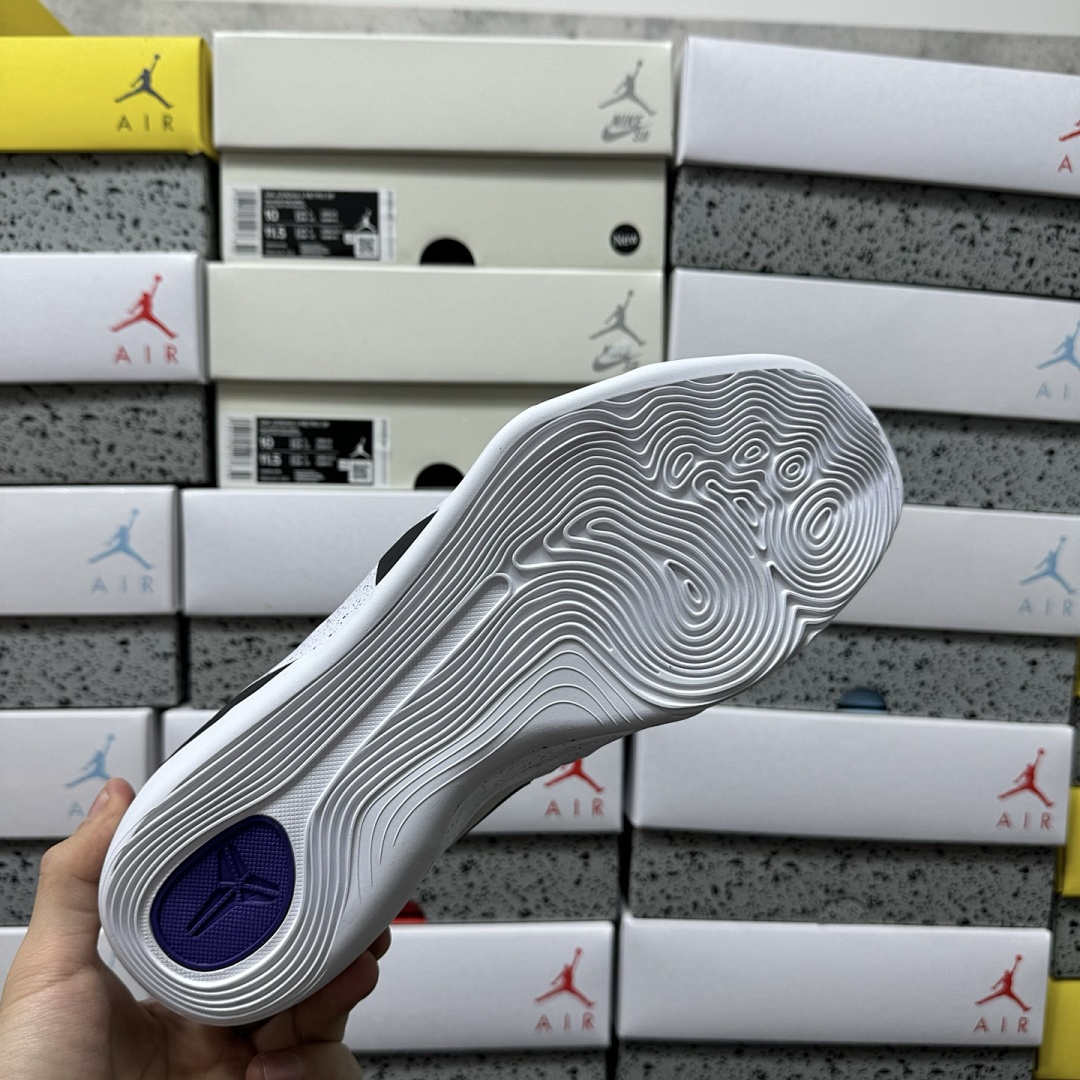 Nike Kobe 9 Elite Low EM Protro White Court Purple ZK9 - Image 5