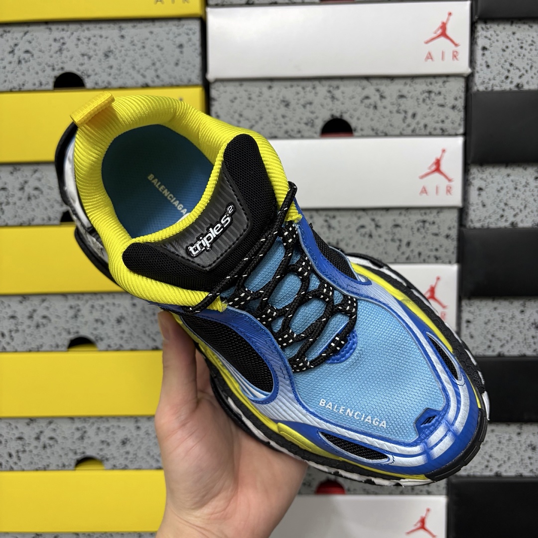 Balenciaga Triple S 2 - Image 9