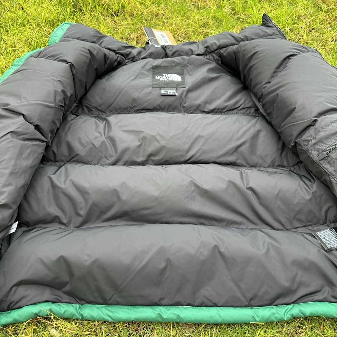 The North Face TNF 1996 Retro Nuptse 700 Fill Packable Jacket - Image 104