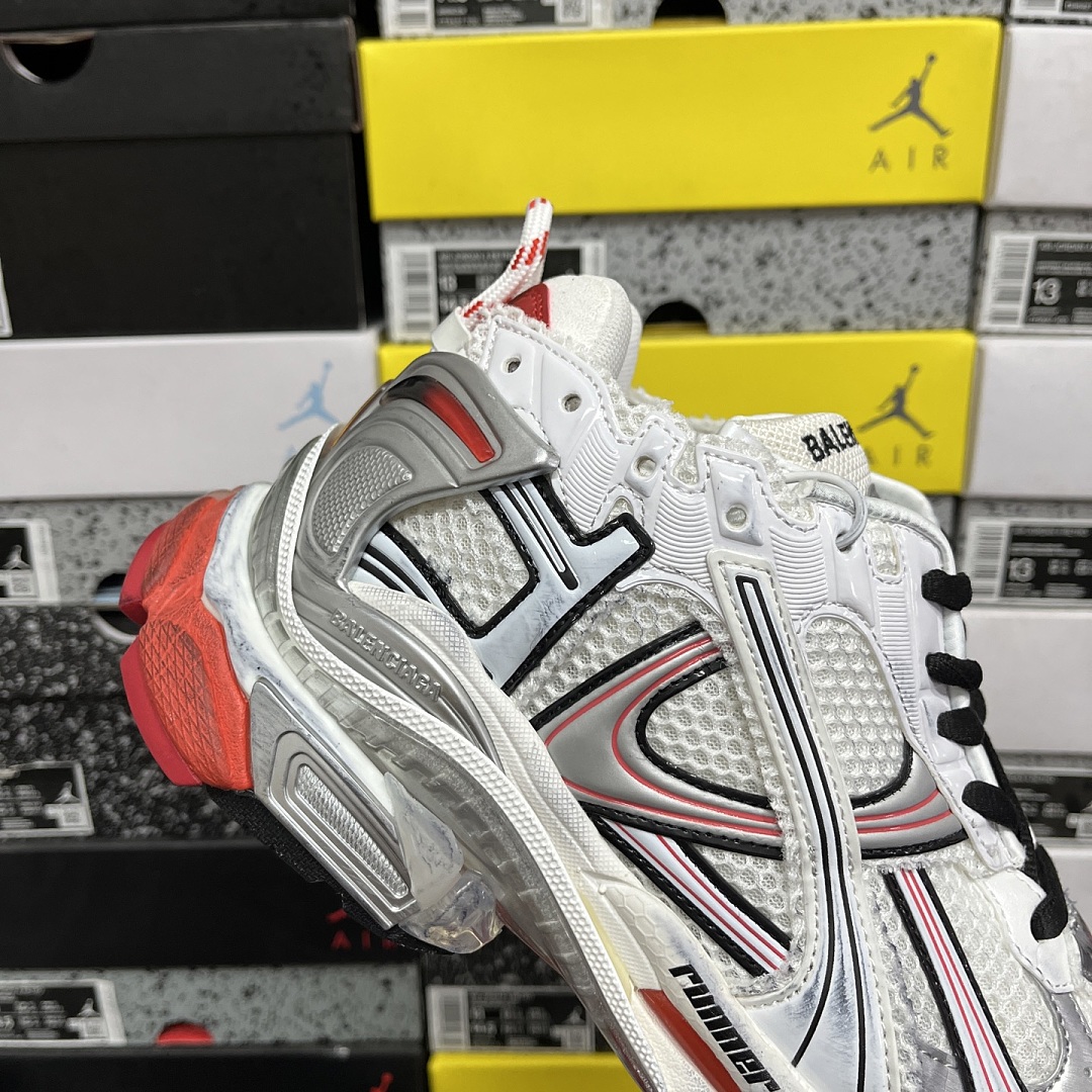 Balenciaga BLCG Runner 7.5 - Image 5
