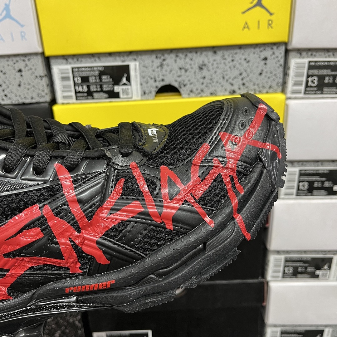 Balenciaga BLCG Runner 7.0 - Image 2