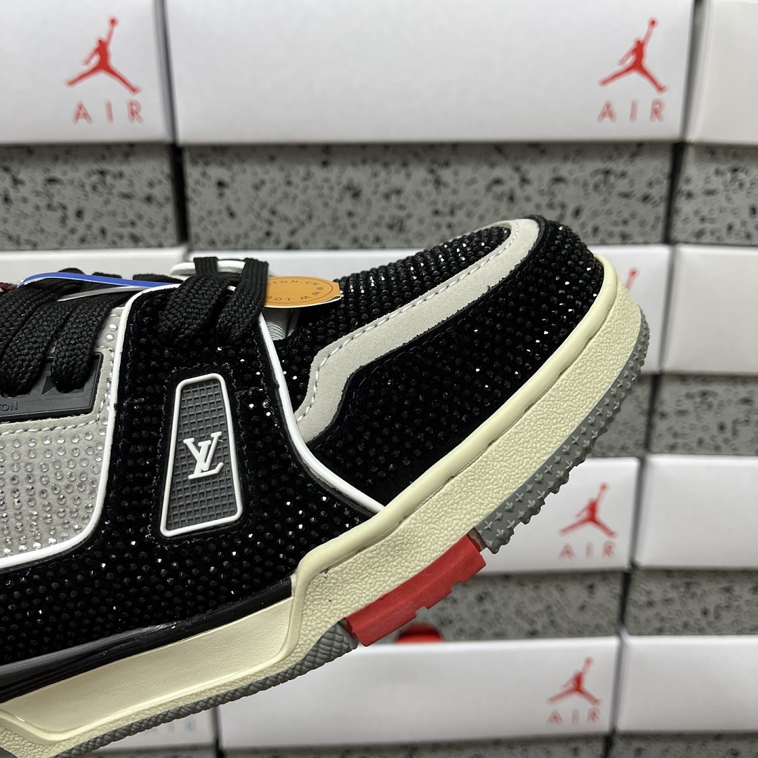 Louis Vuitton Trainer Rhinestone - Image 2
