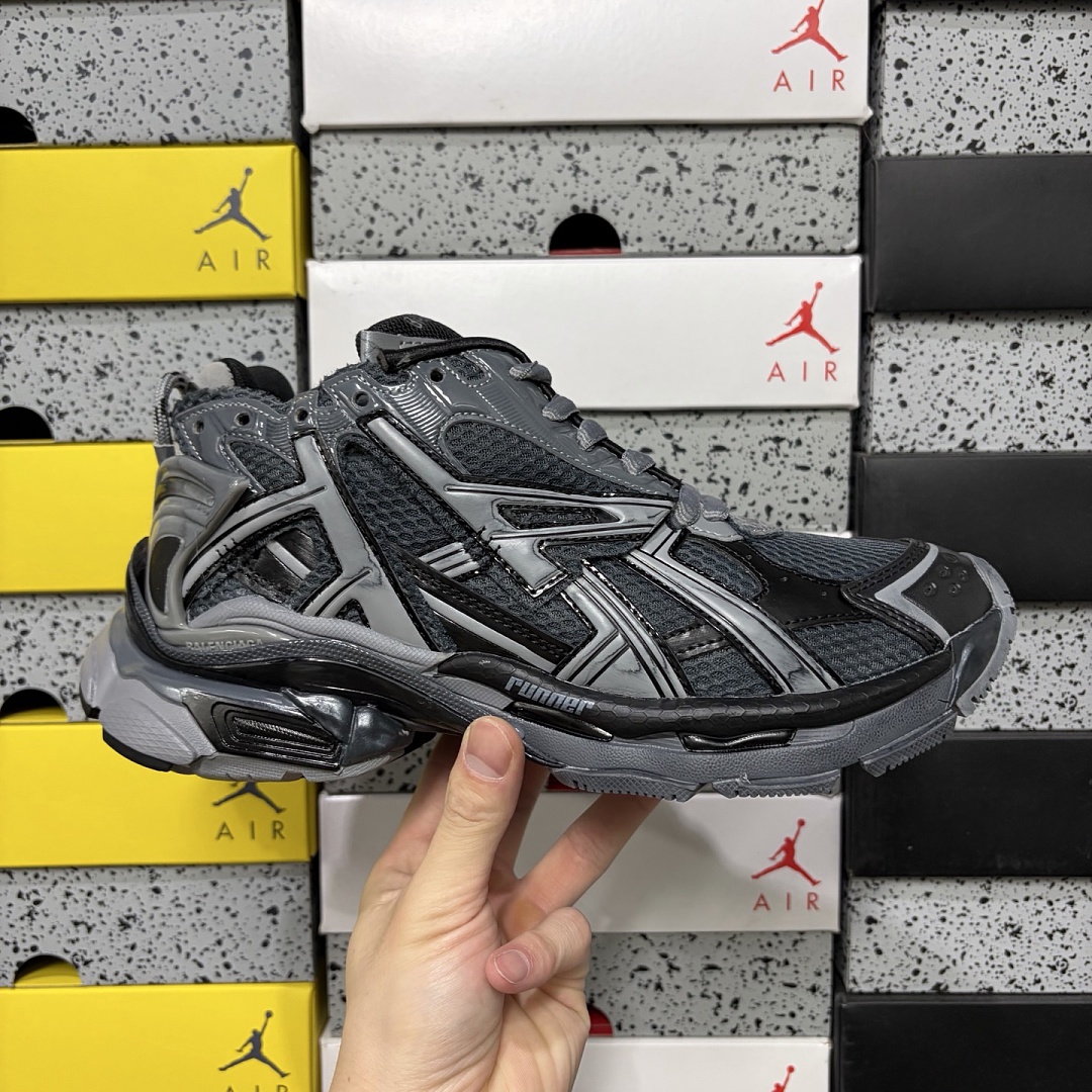 Balenciaga BLCG 7.0 - Image 4
