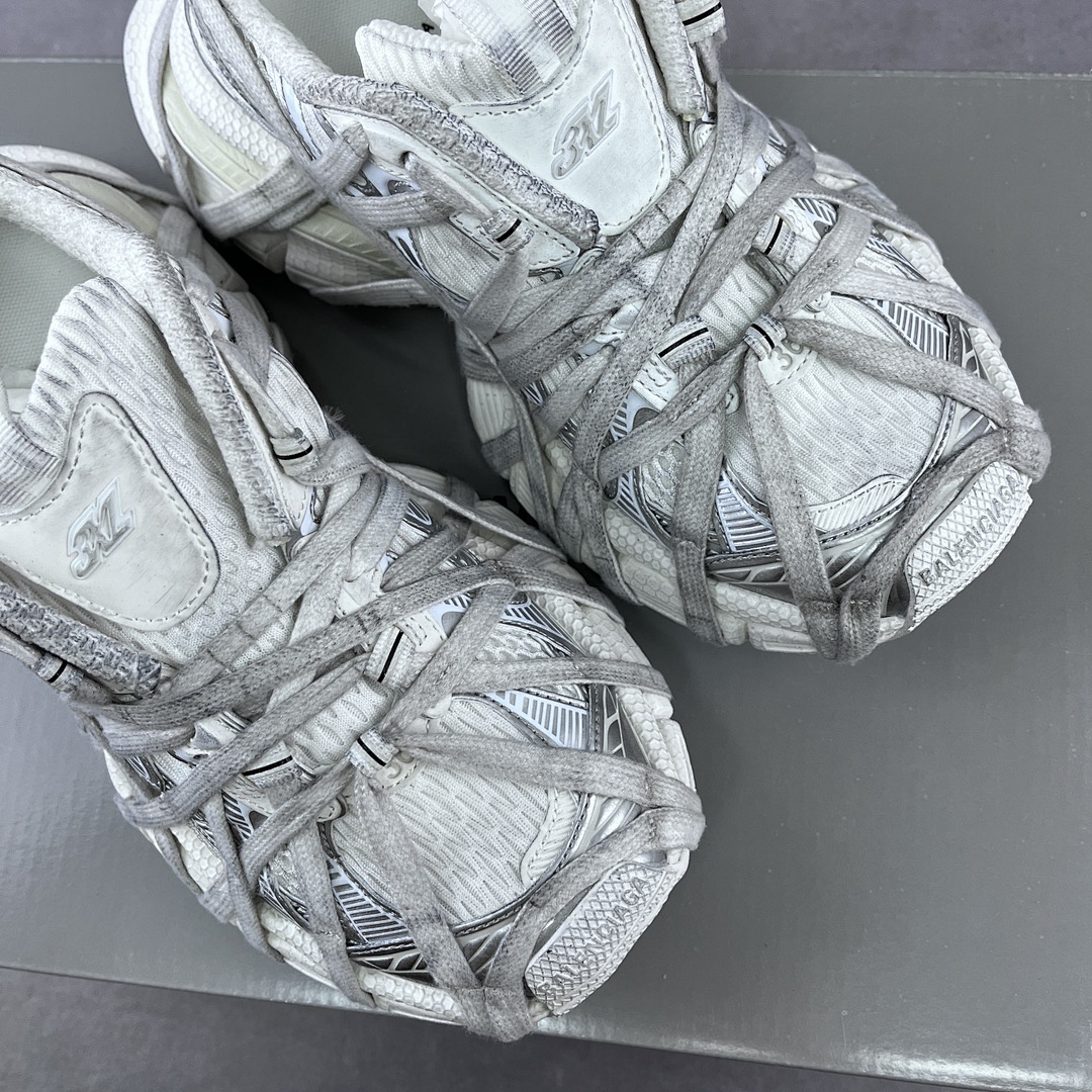 Balenciaga 3XL Extreme Lace - Image 17