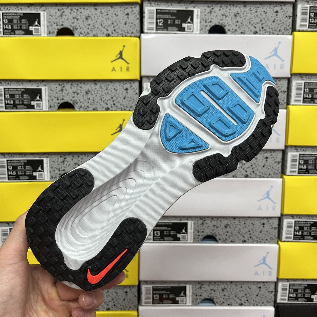 Nike Zoom Vomero - Image 10