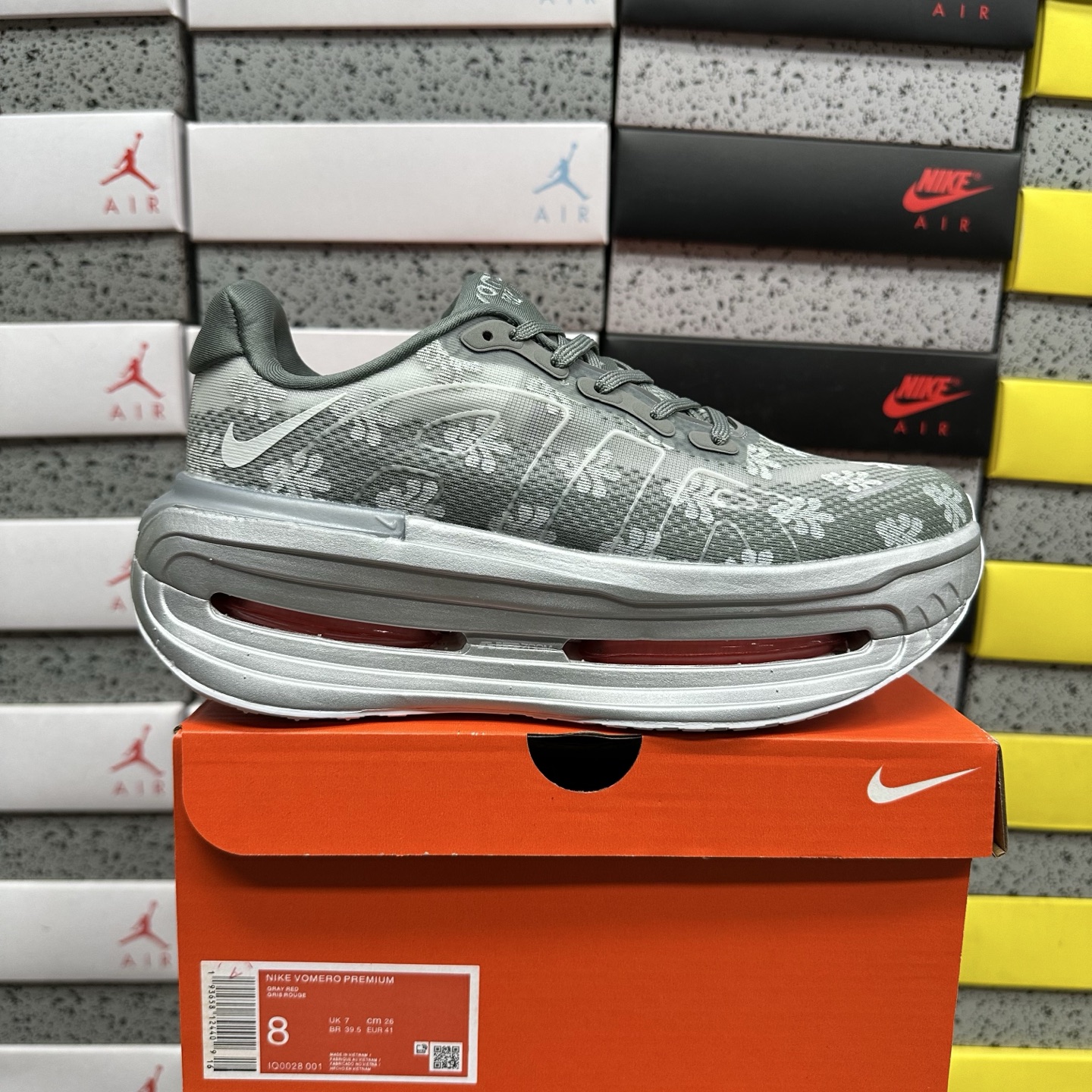 Nike Vomero Premium QS Fleur De-Lis Geyser (Grey) - Image 11