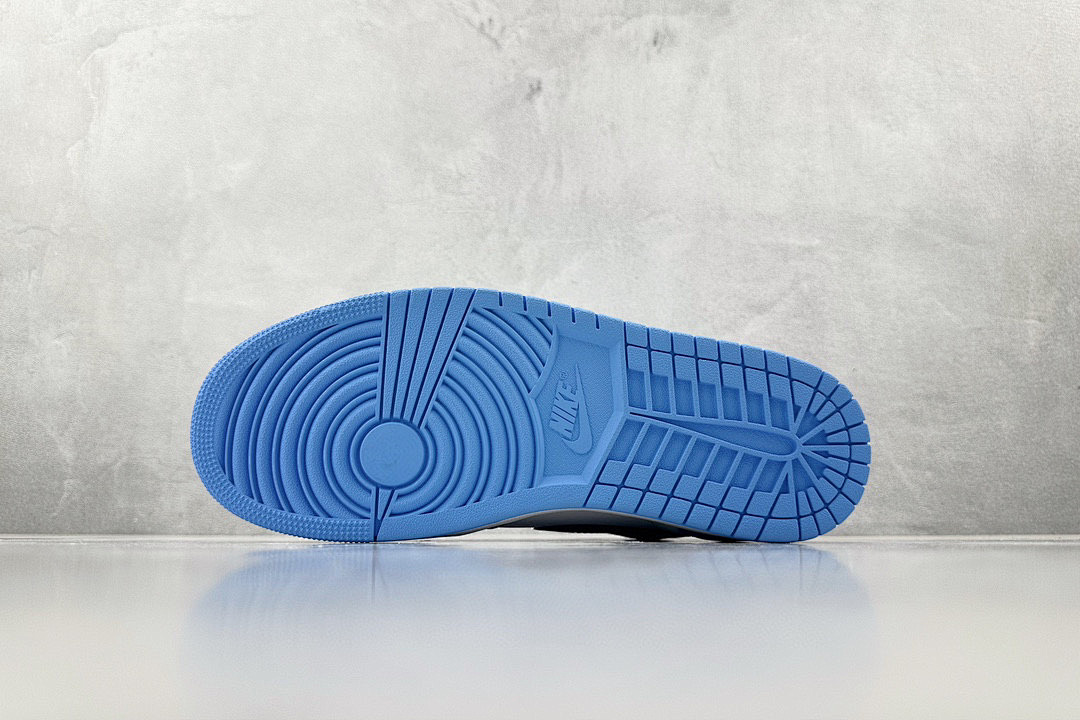 Chanel Jordan Air 1 High OG "University (Blue) - Image 13