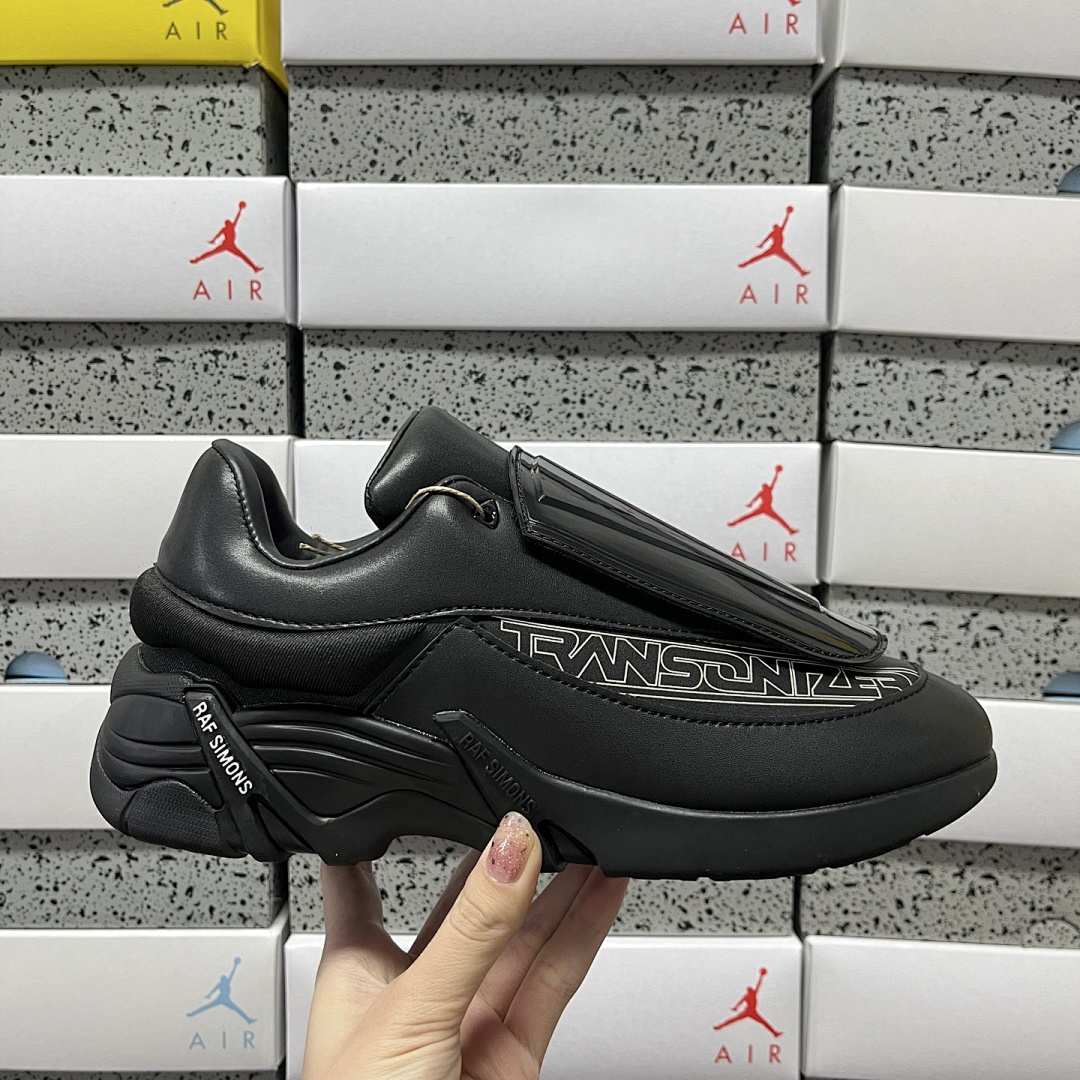 On Running Raf Simons Low Top (Black ANTEI) - Image 2