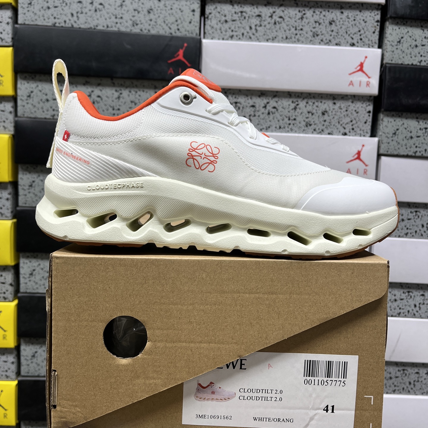 On Running Cloudtilt 2 LOEWE (White Orange) - Image 11