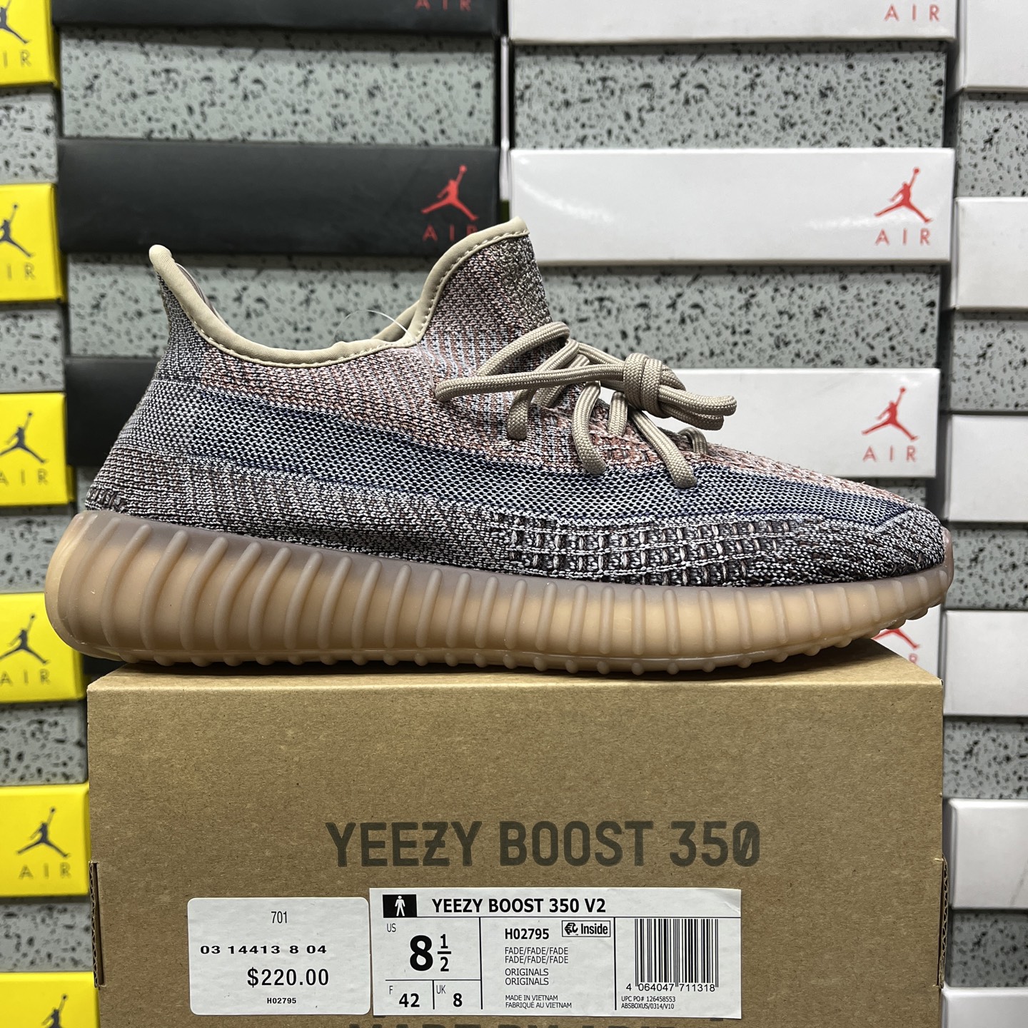 Adidas Yeezy Boost 350 V2 Fade - Image 10