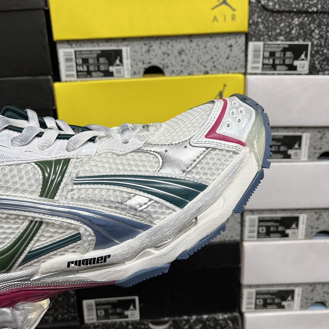 Balenciaga BLCG Runner 7.5 - Image 6