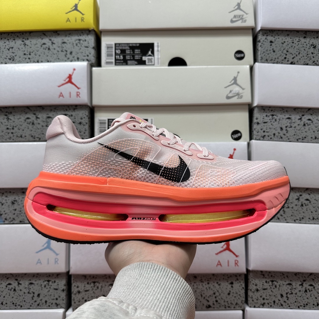 Nike Vomero Premium HQ2050-442 - Image 2