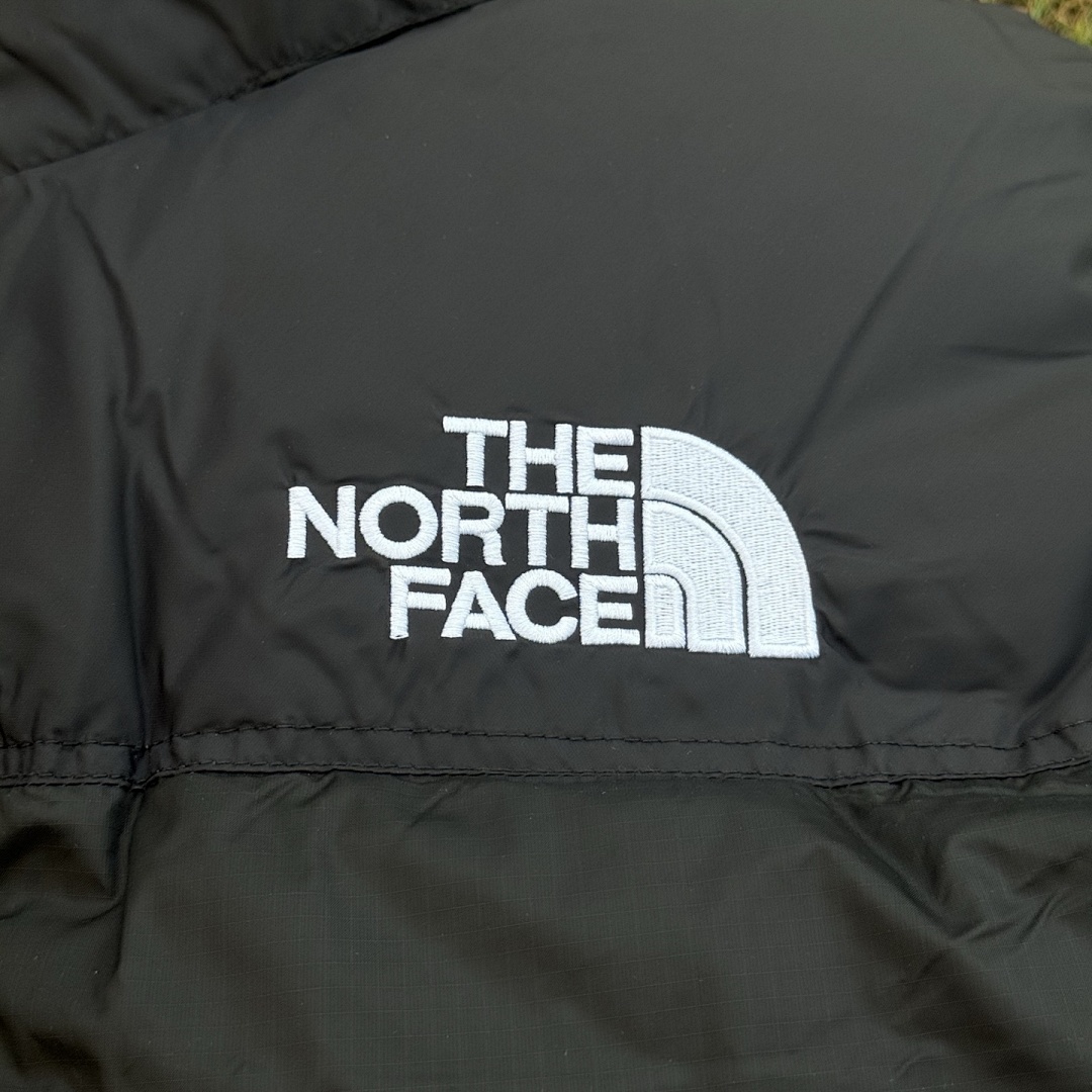 The North Face TNF 1996 Retro Nuptse 700 Fill Packable Jacket - Image 41